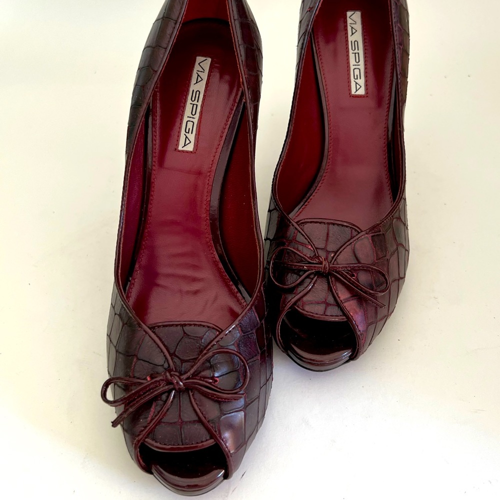 Via Spiga peep toe heels